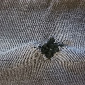 Old Navy distressed blk skinny jeans